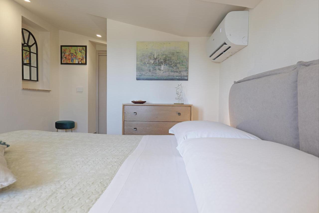 Mareli Suites 圣莱昂 外观 照片